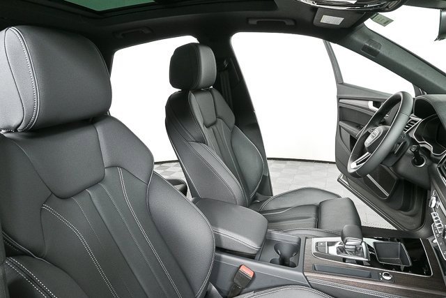 New 2025 Audi Q5 2.0T Premium Plus image 24