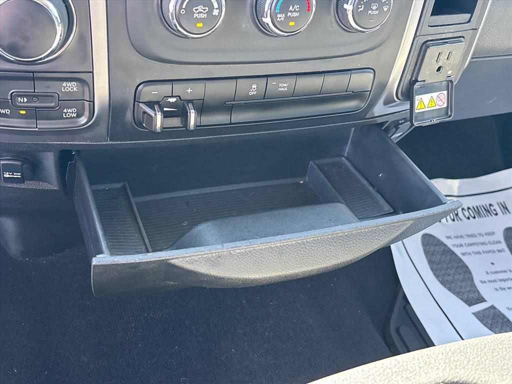 Used 2023 RAM 1500 Classic SLT w/ Protection Group AWD/4WD image 34