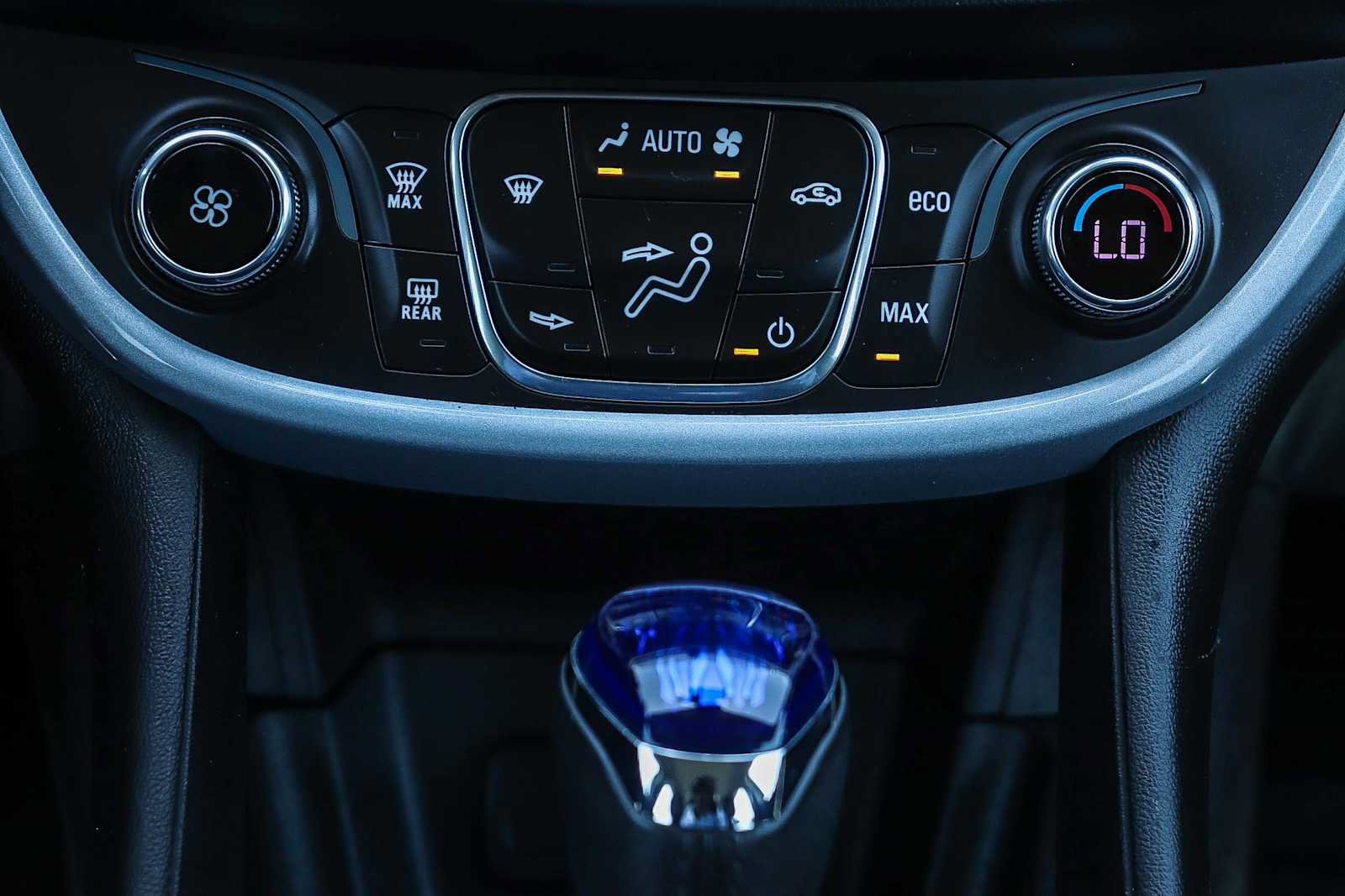 Used 2017 Chevrolet Volt LT FWD image 13