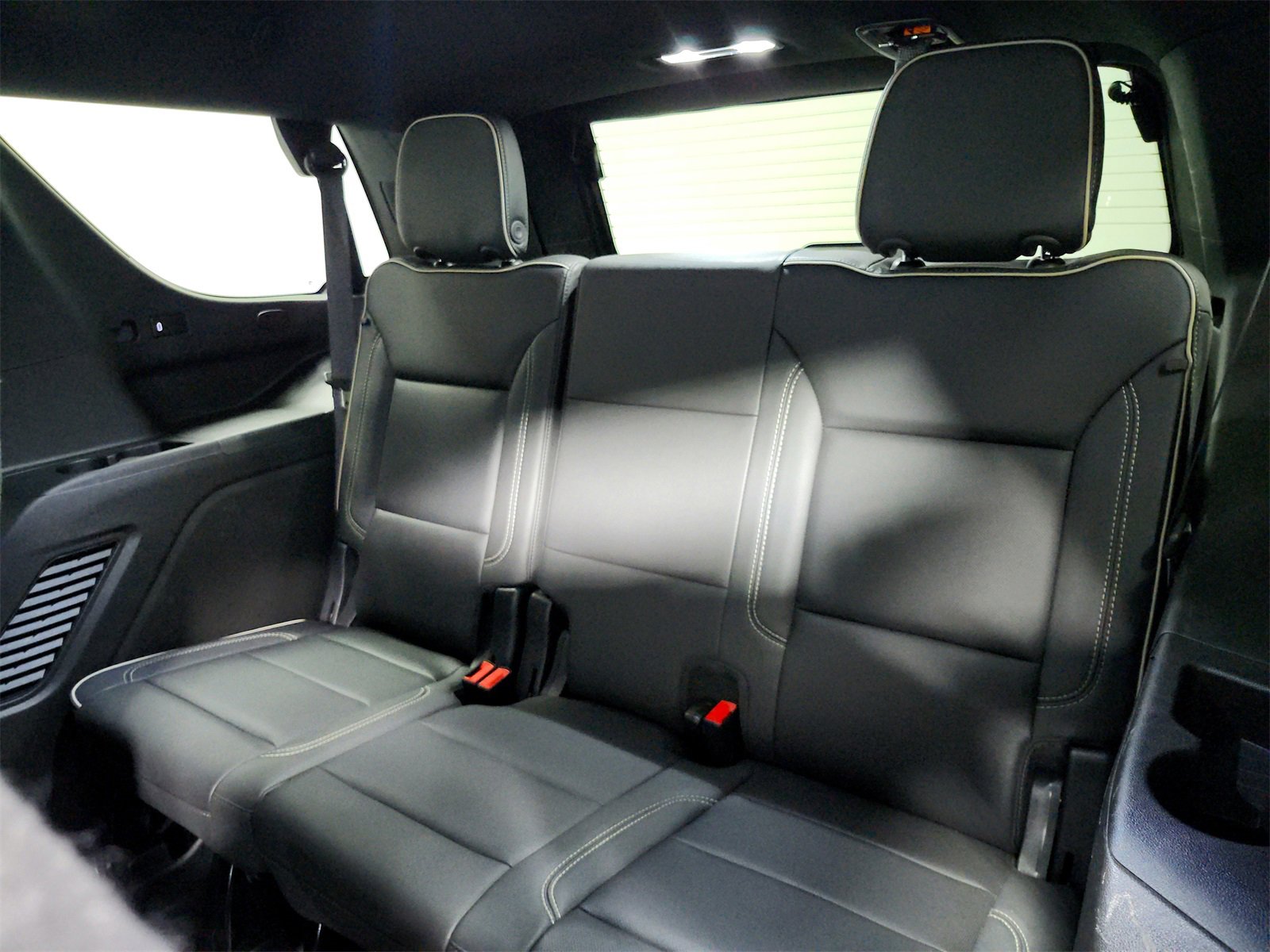 Used 2023 Chevrolet Tahoe Premier image 40