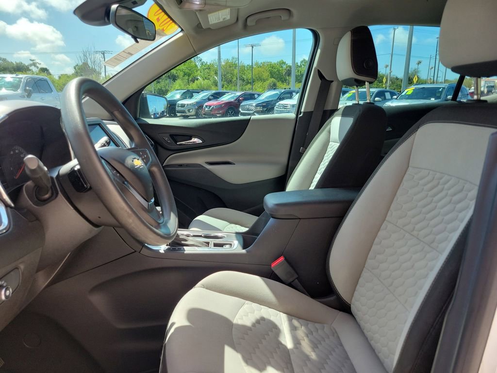Used 2020 Chevrolet Equinox LS image 26