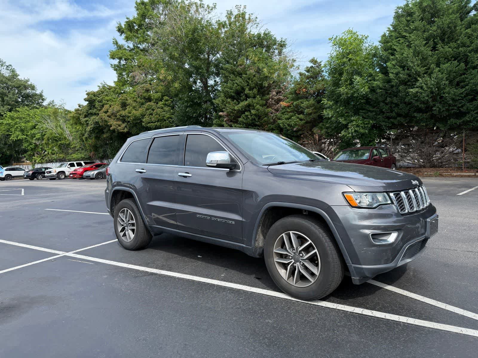 Used 2020 Jeep Grand Cherokee Limited AWD/4WD image 4