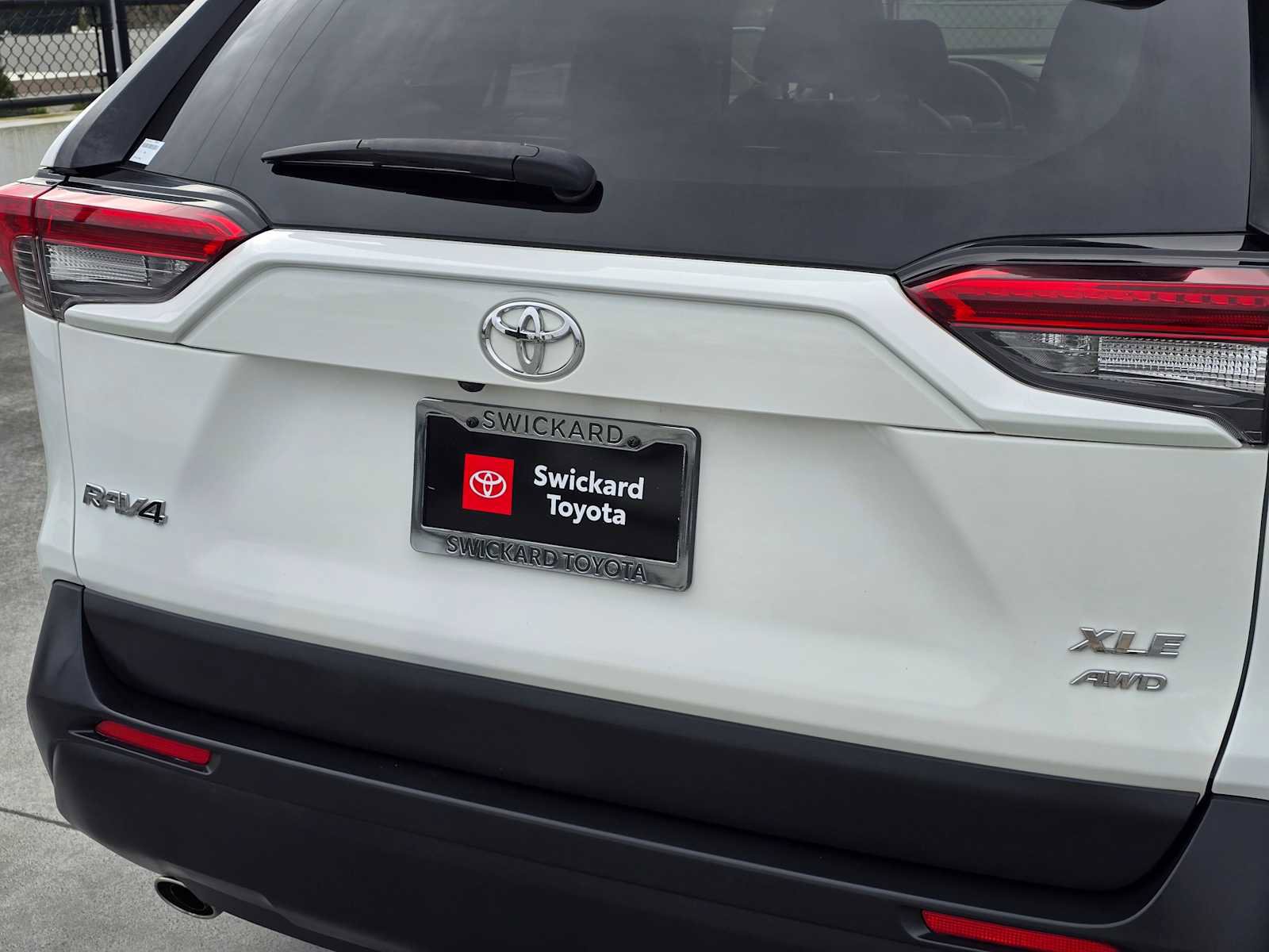 Certified 2020 Toyota RAV4 XLE Premium image 15