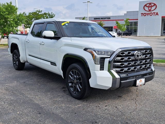 Used 2025 Toyota Tundra Platinum AWD/4WD image 5