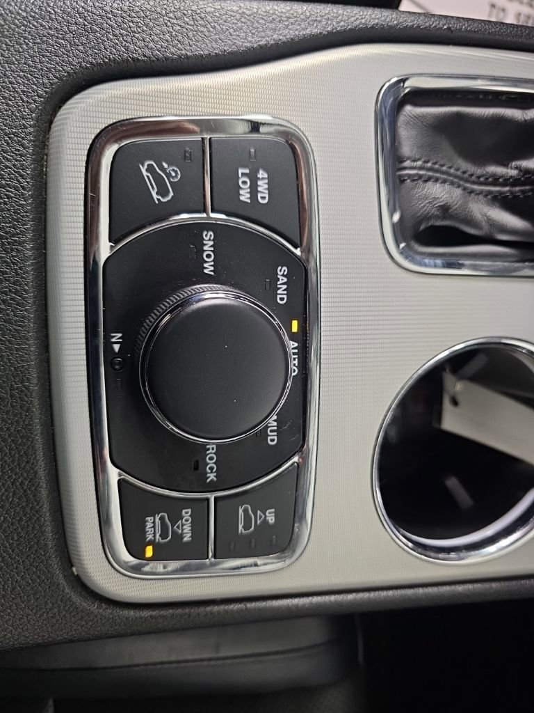 Used 2018 Jeep Grand Cherokee Summit w/ Platinum Series Group image 26