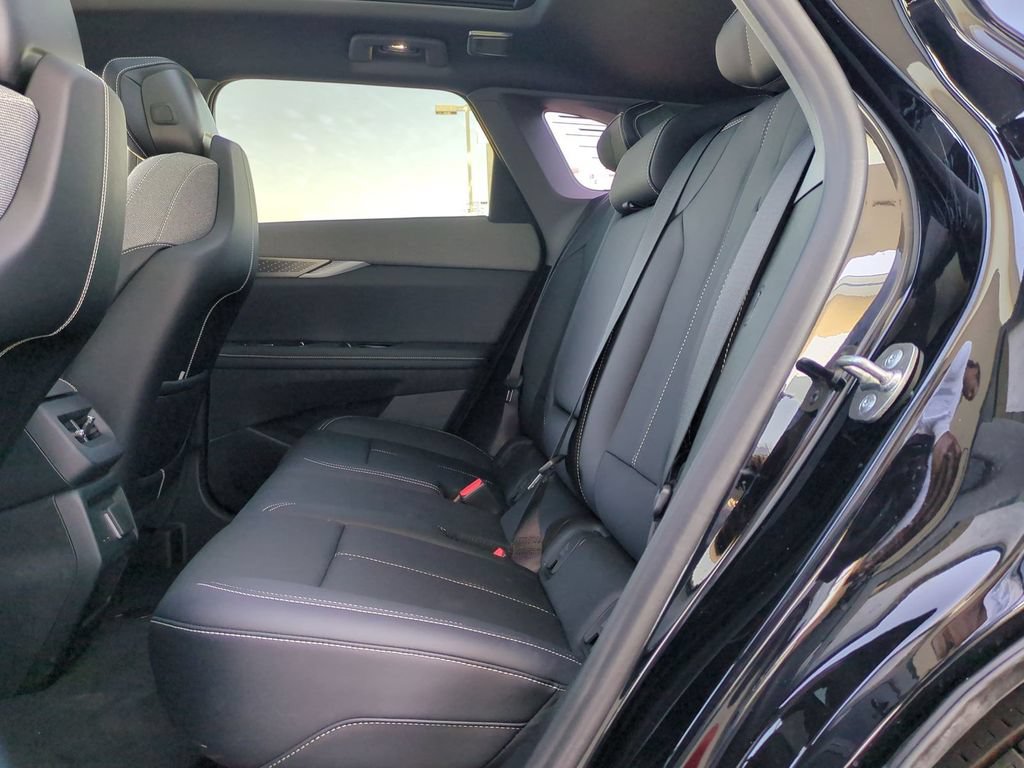 New 2026 Cadillac Optiq Luxury 1 RWD image 27