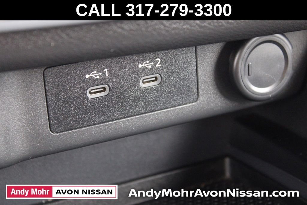 Used 2024 Nissan Rogue SV AWD/4WD image 39