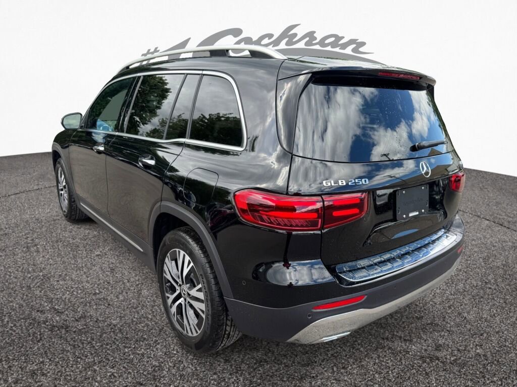 New 2026 Mercedes-Benz GLB 250 4MATIC image 5
