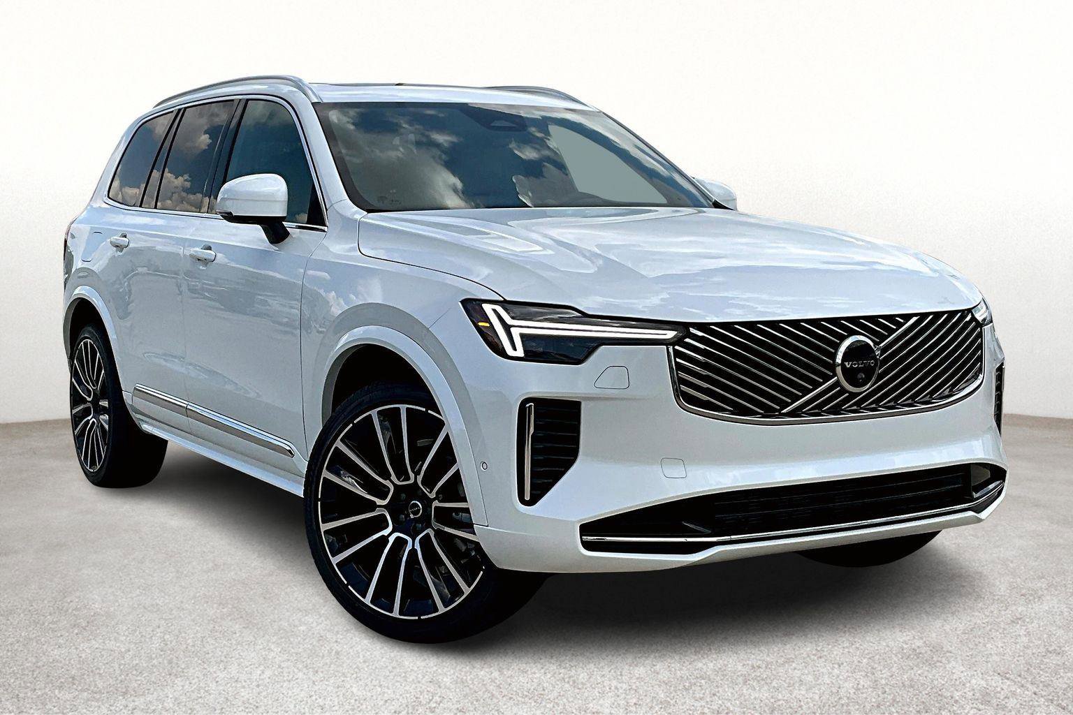New 2026 Volvo XC90 B6 Ultra image 2