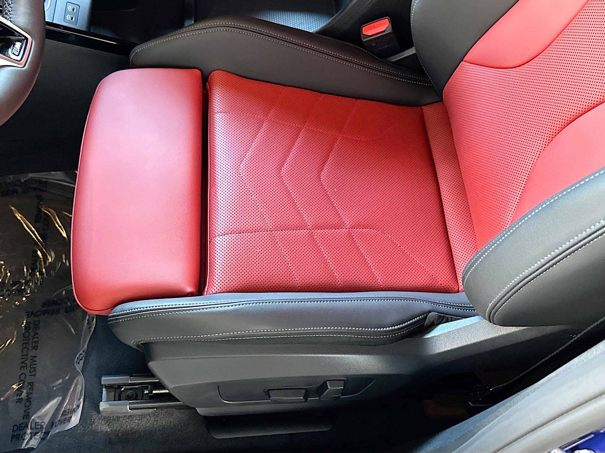 Certified 2025 BMW X2 M35i w/ Premium Package image 19