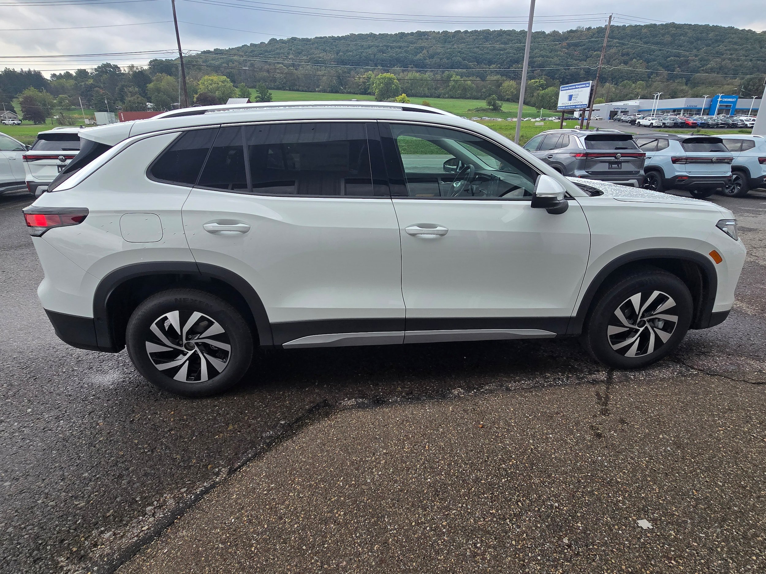 New 2026 Volkswagen Tiguan S AWD/4WD image 6