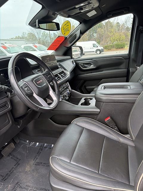 Used 2023 GMC Yukon XL SLT image 12
