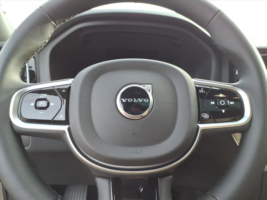 New 2026 Volvo XC60 B5 Plus w/ Protection Package Premier image 23