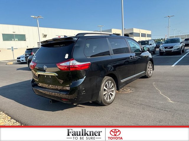 Certified 2018 Toyota Sienna Limited Premium AWD/4WD image 10