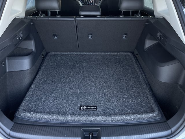 New 2025 Volkswagen Tiguan SE FWD image 31