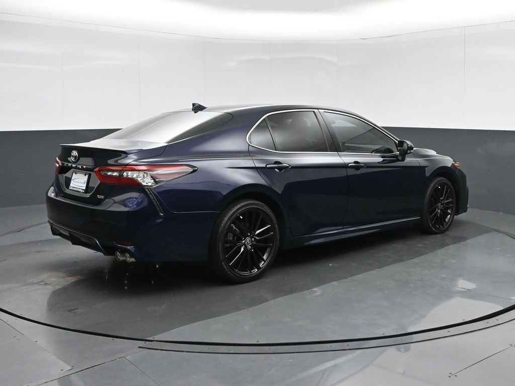 Used 2021 Toyota Camry XSE image 7