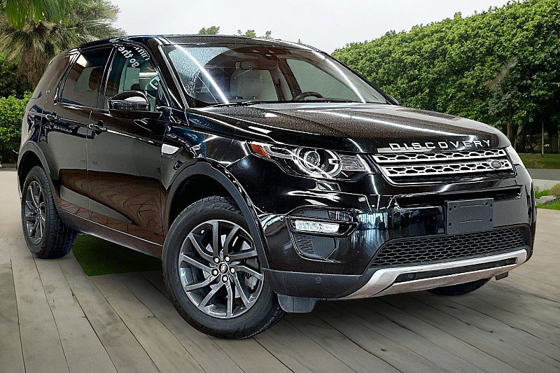 Used 2018 Land Rover Discovery Sport HSE image 11
