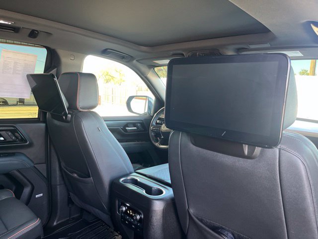 Used 2026 GMC Yukon XL AT4 w/ AT4 Premium Plus Package AWD/4WD image 15