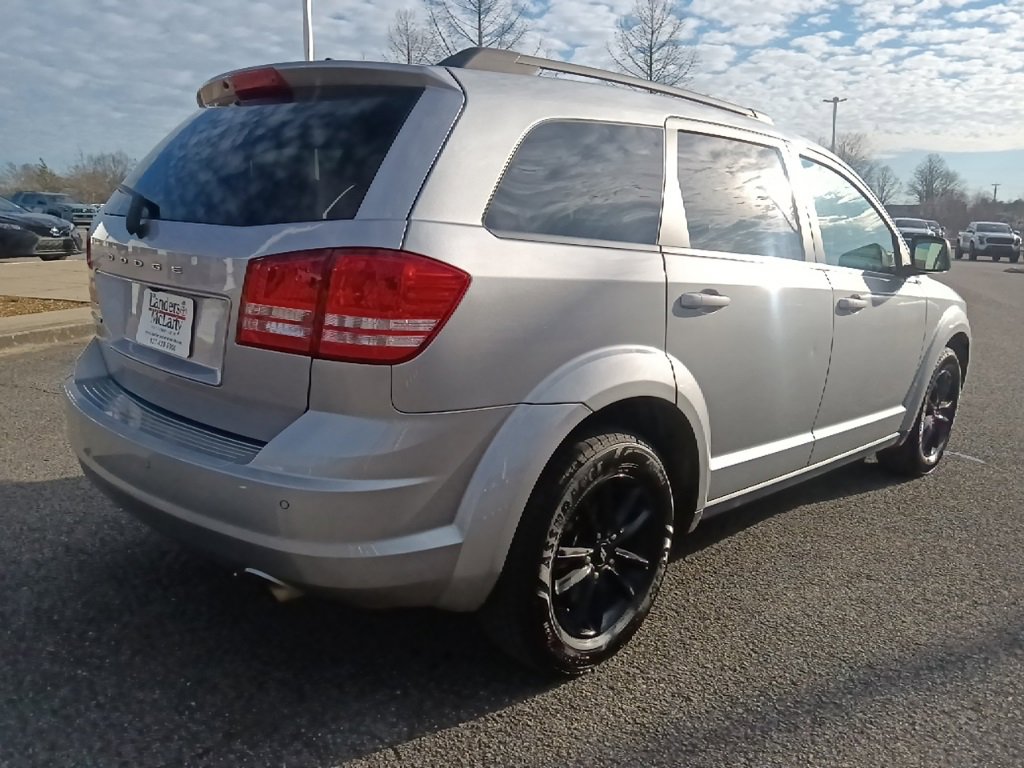 Used 2020 Dodge Journey SE w/ SE Popular Equipment Group image 3