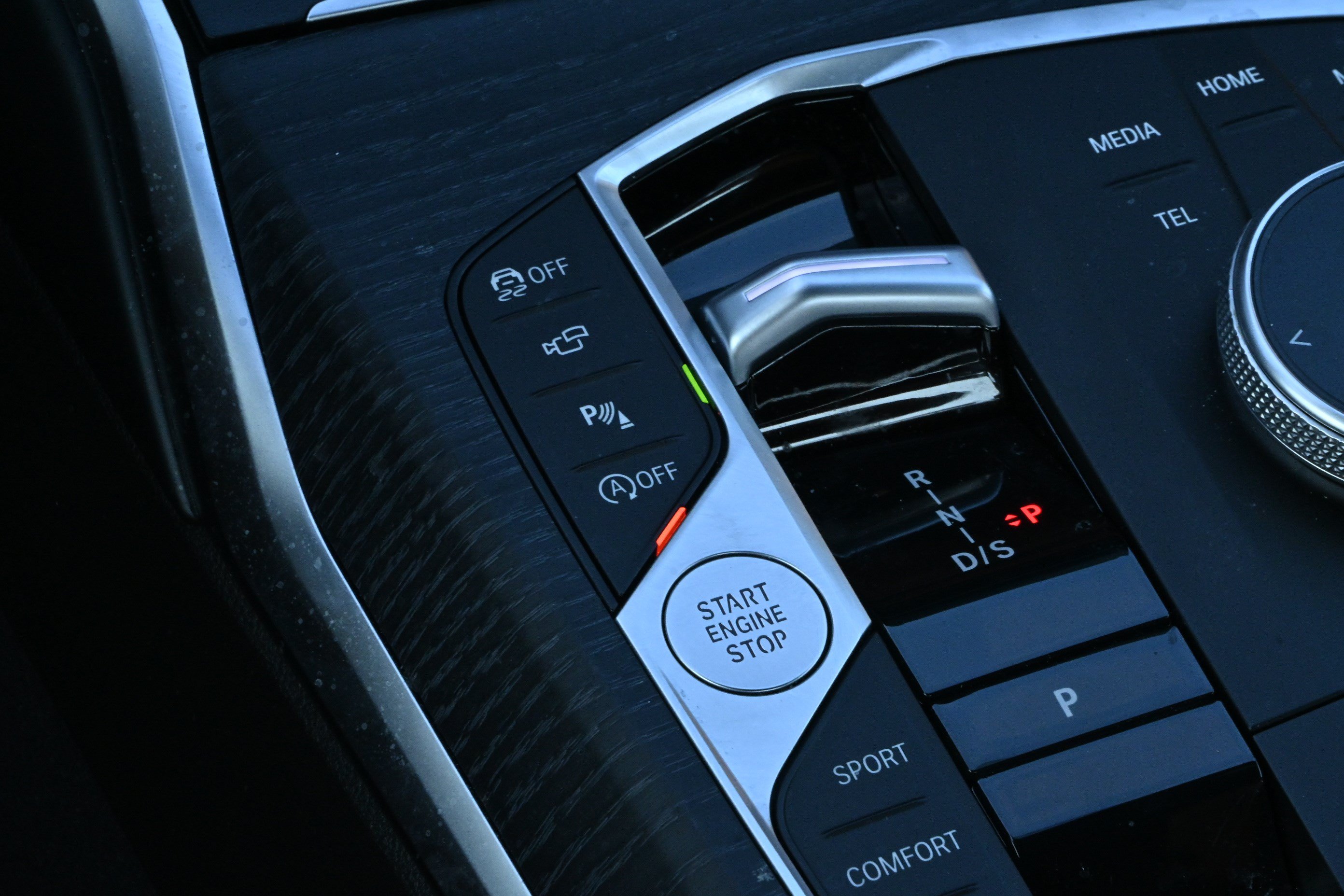 Certified 2025 BMW 330i Sedan RWD image 21