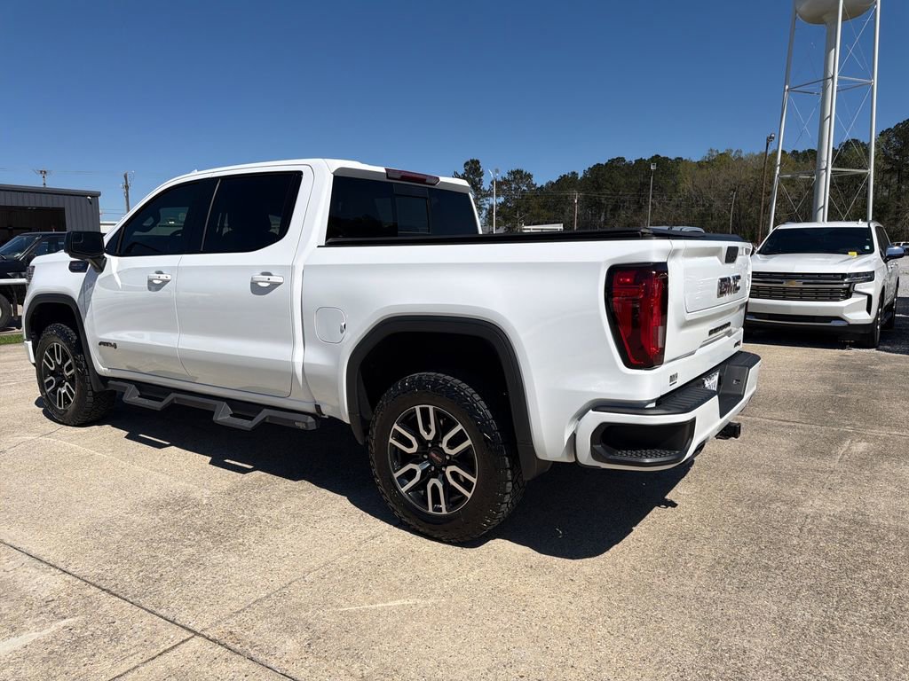Used 2022 GMC Sierra 1500 AT4 w/ AT4 Preferred Package image 3
