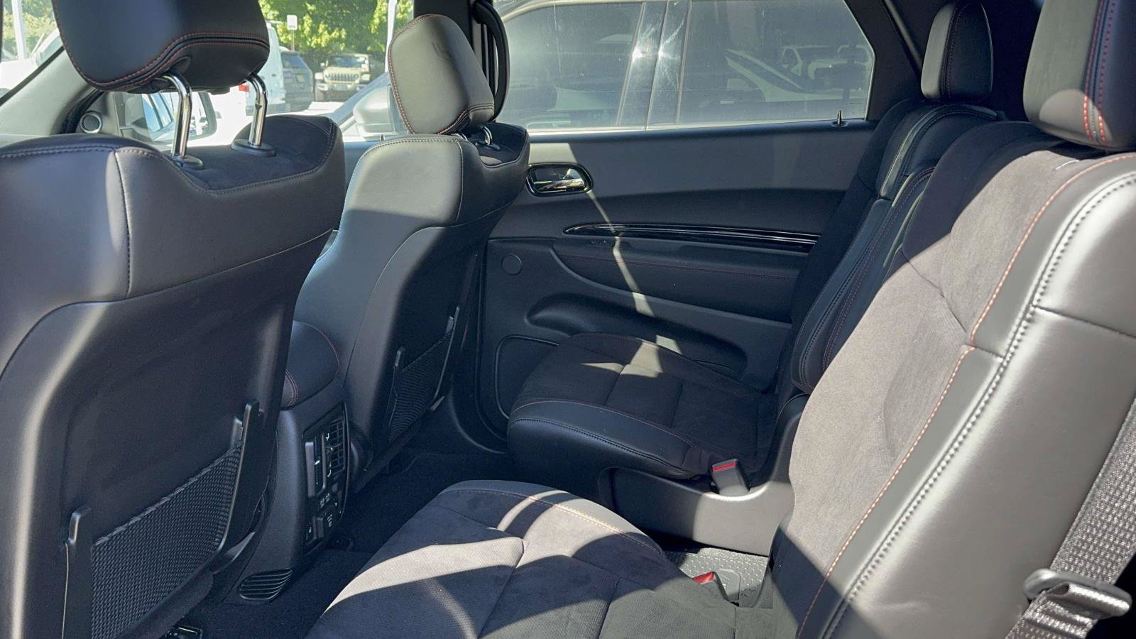 Used 2025 Dodge Durango GT AWD/4WD image 35