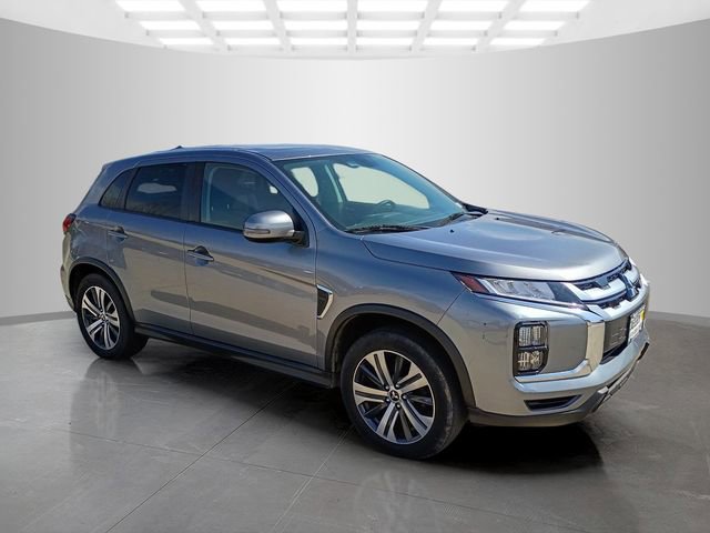 Used 2021 Mitsubishi Outlander Sport LE image 2