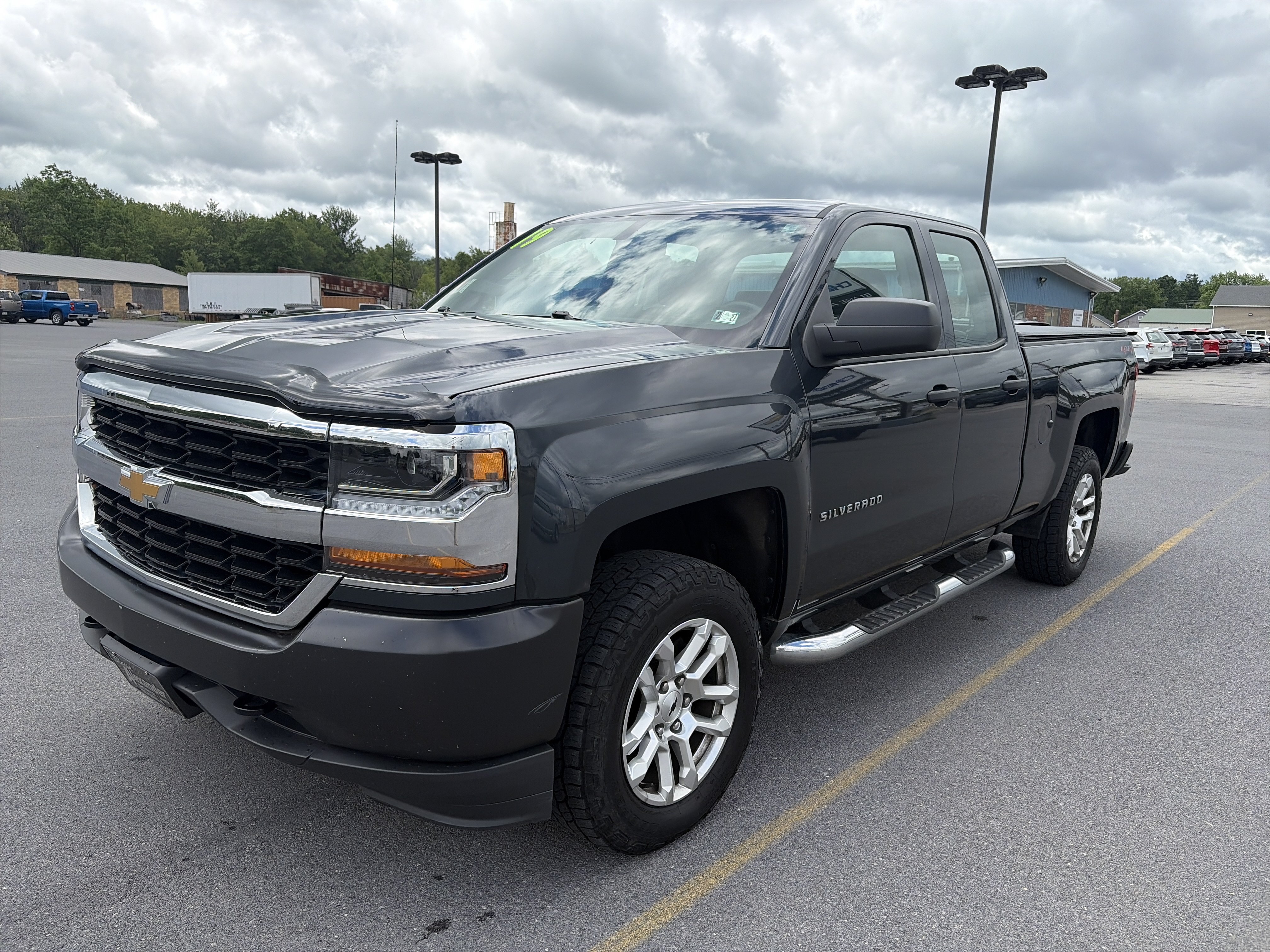 Used 2019 Chevrolet Silverado 1500 W/T AWD/4WD image 12