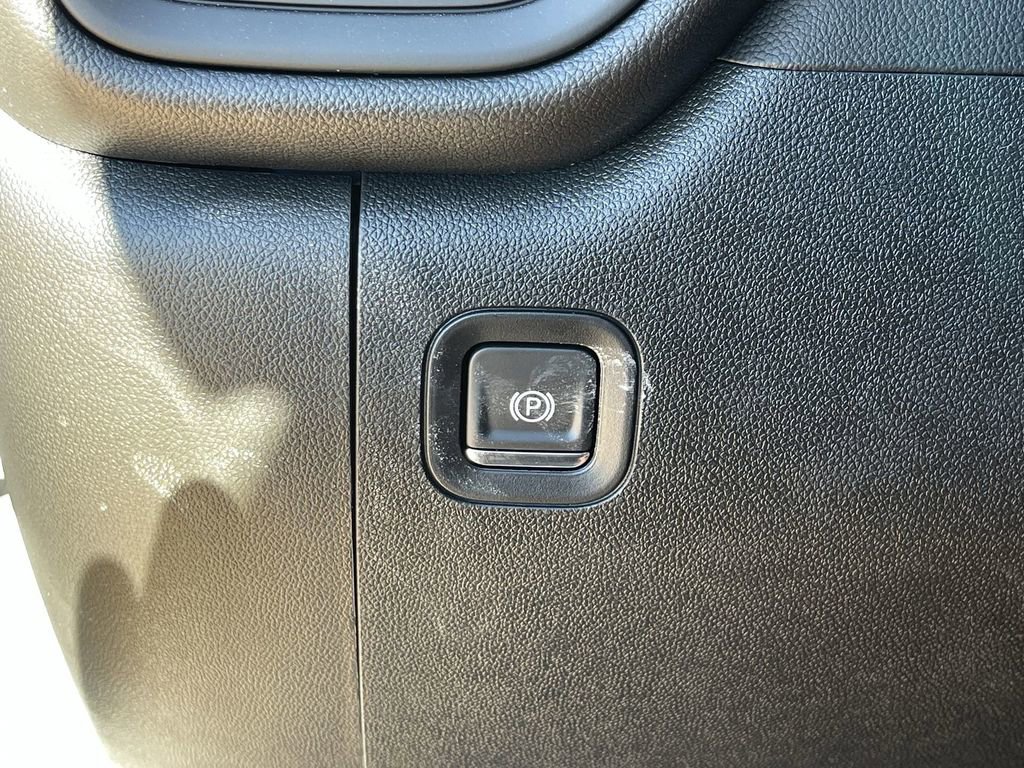 Used 2026 GMC Sierra 2500 Pro image 18