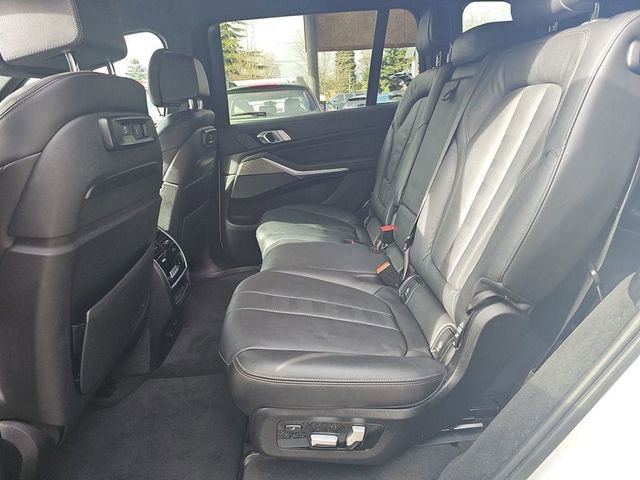 Used 2020 BMW X7 M50i image 10