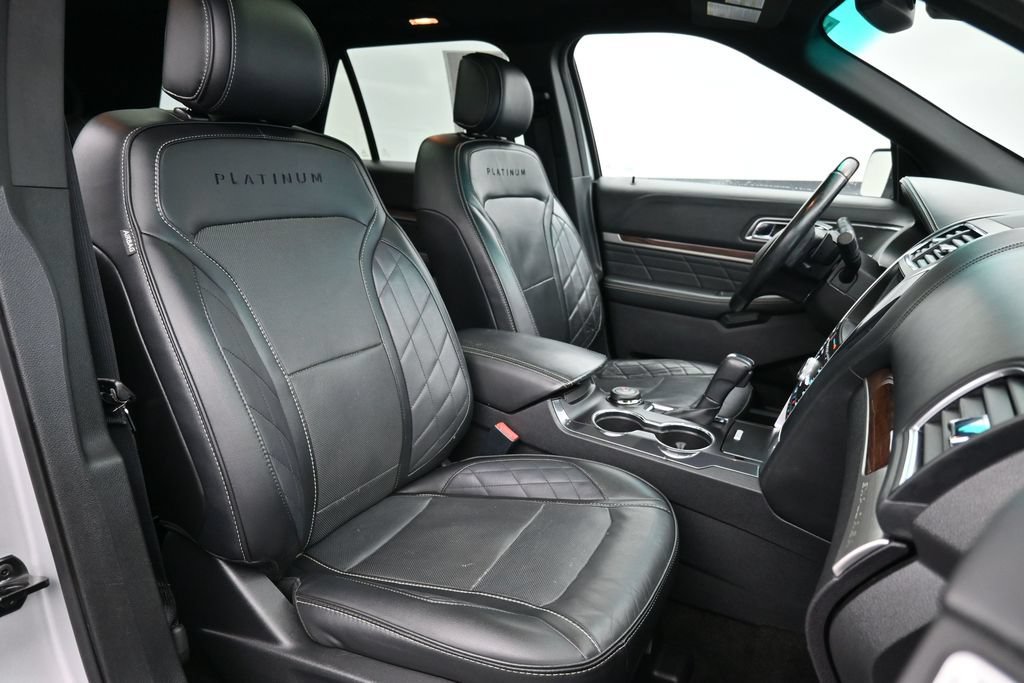 Used 2017 Ford Explorer Platinum AWD/4WD image 27
