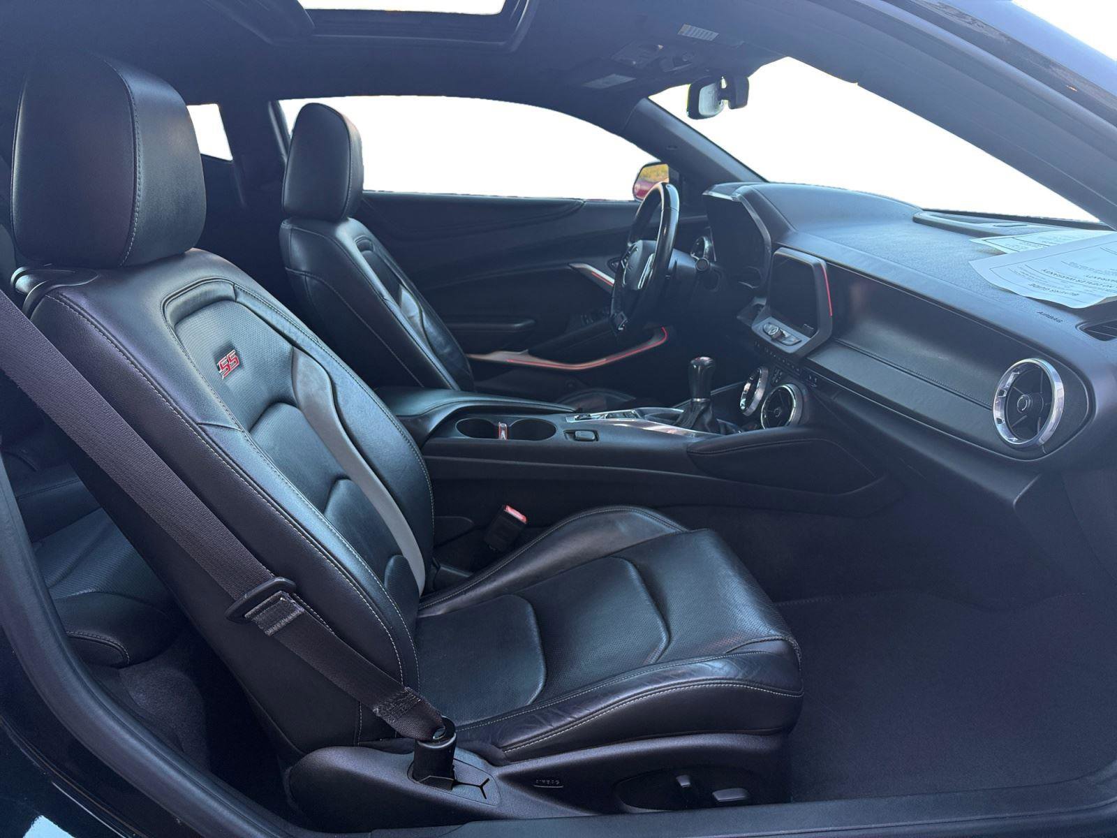 Used 2016 Chevrolet Camaro SS RWD image 22