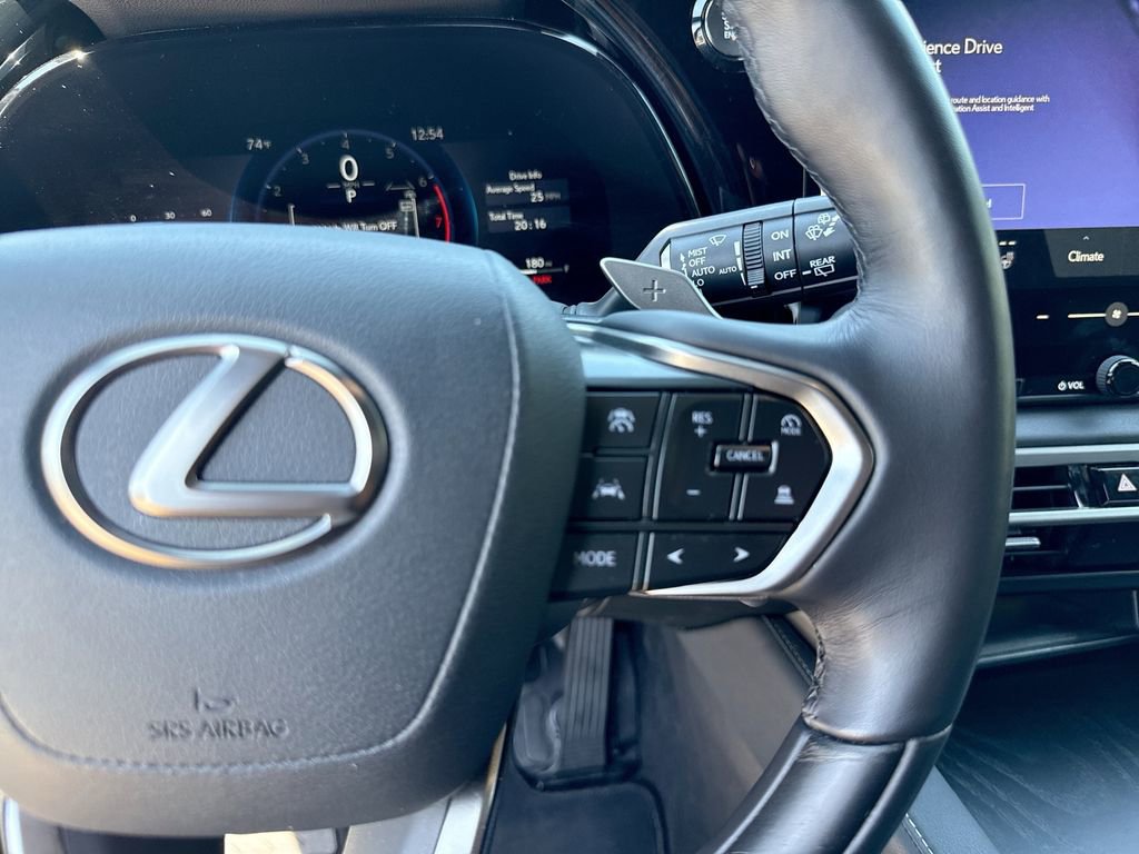 Used 2025 Lexus RX 350 Premium w/ Accessory Package (Z1) FWD image 27