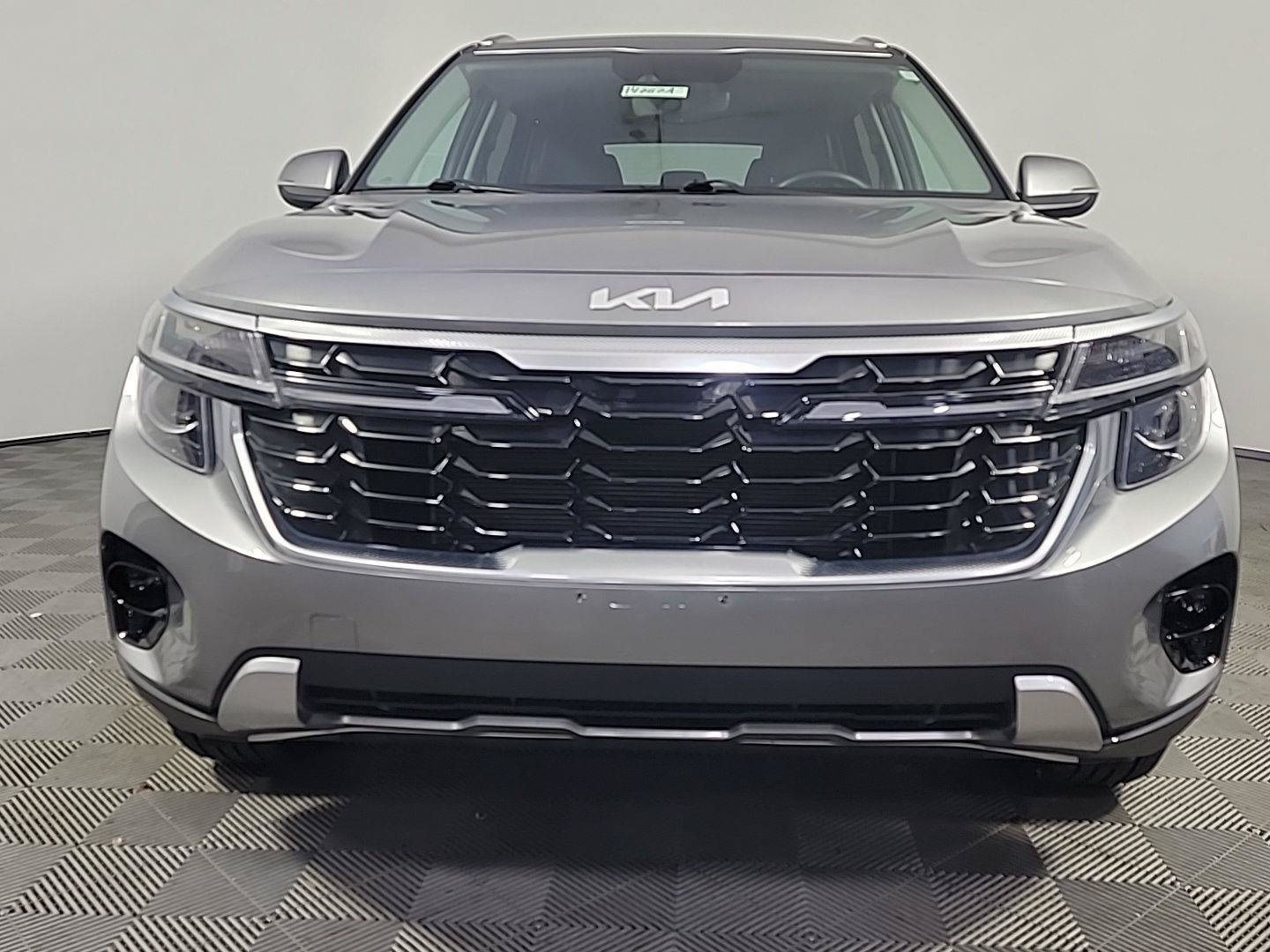 Certified 2024 Kia Seltos EX AWD/4WD image 12