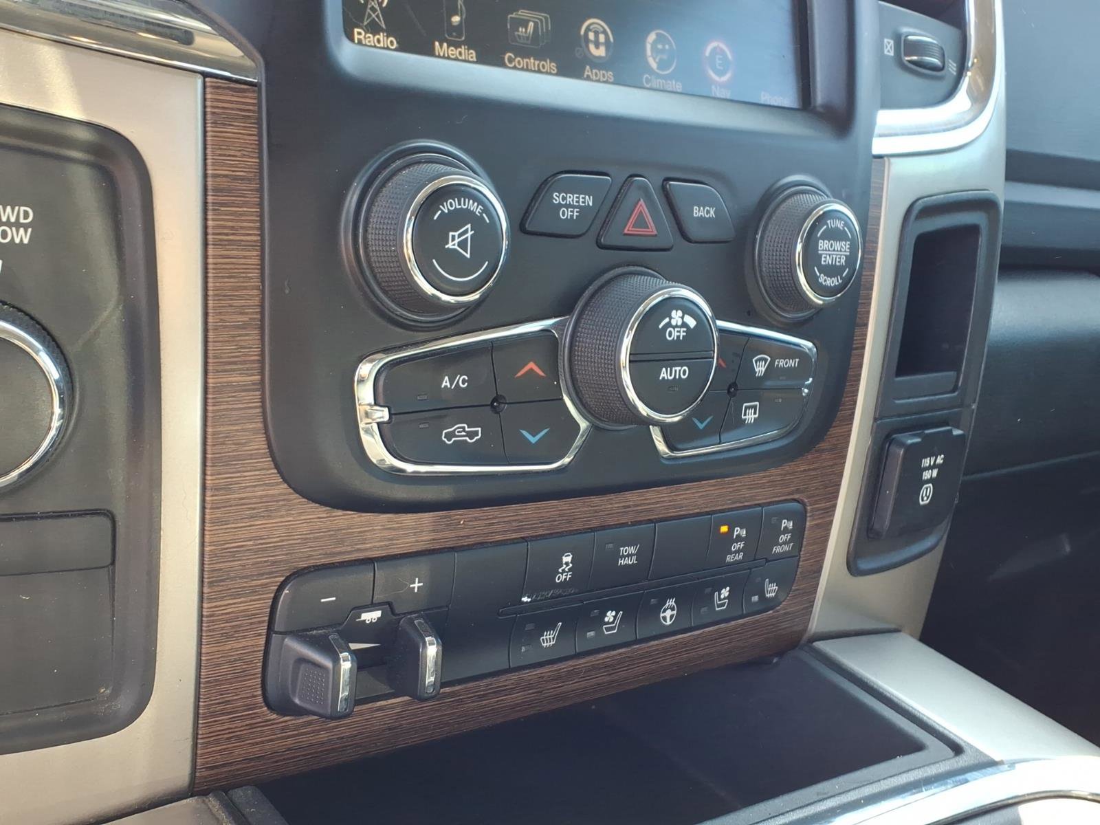 Used 2017 RAM 2500 Laramie AWD/4WD image 14