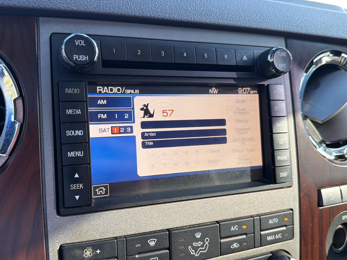 Used 2012 Ford F350 Lariat w/ Lariat Ultimate Pkg AWD/4WD image 24