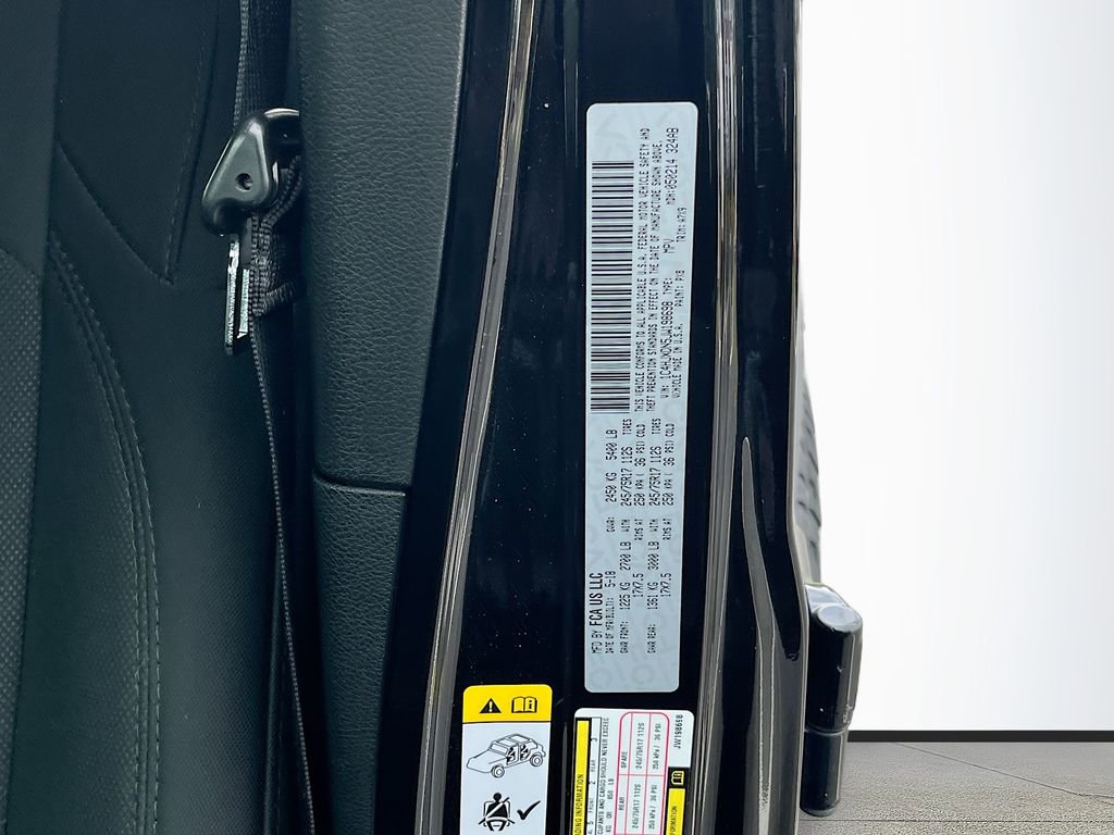 Used 2018 Jeep Wrangler Unlimited Sport image 27