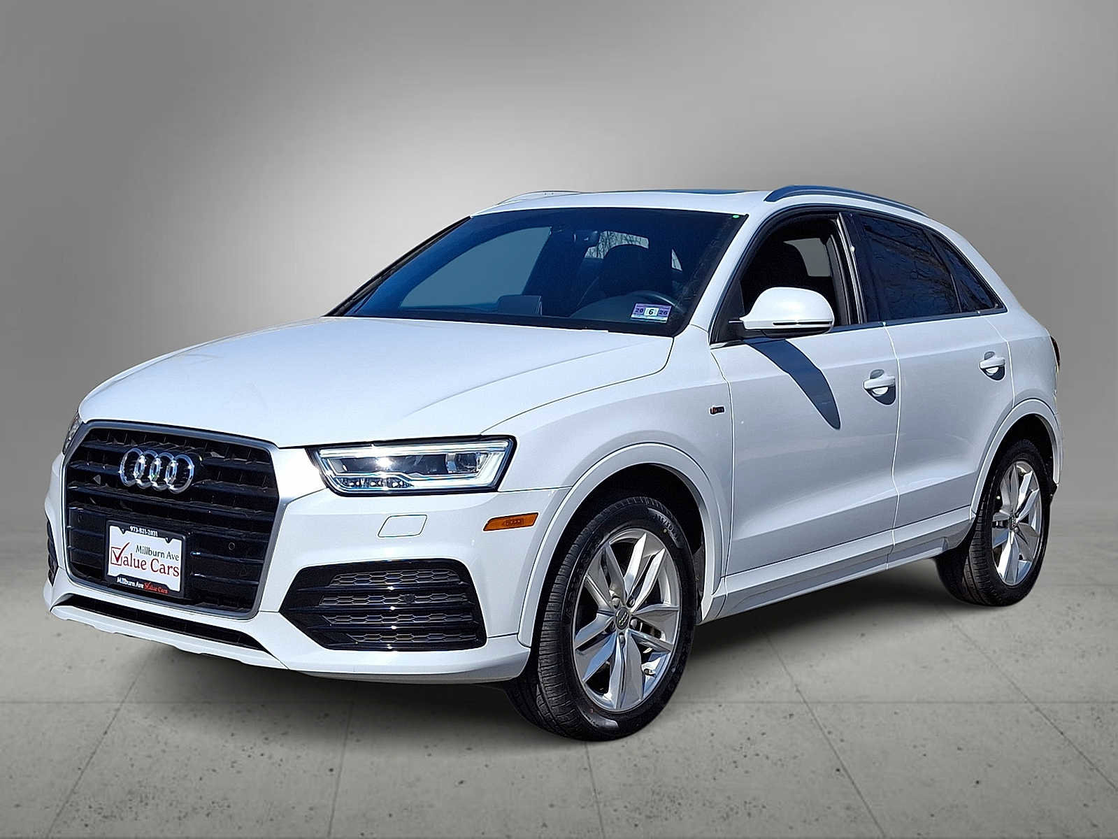 Used 2018 Audi Q3 2.0T Premium Plus w/ Premium Plus Package image 1