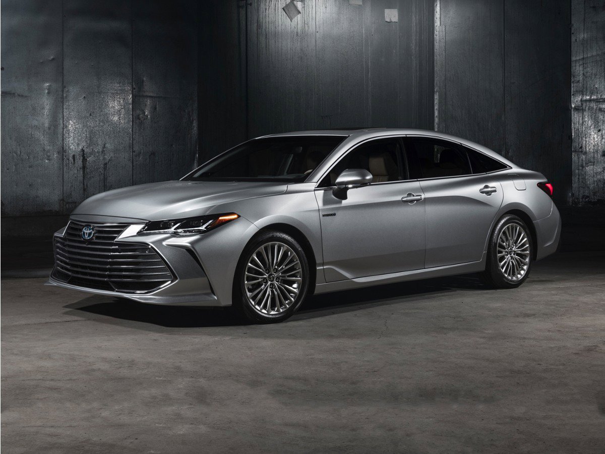 Used 2021 Toyota Avalon XLE w/ Moonroof Package