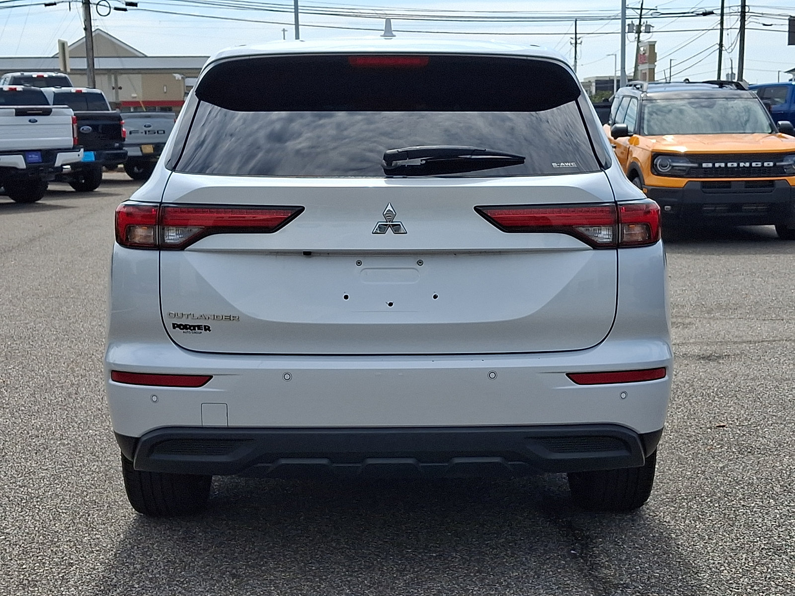 Used 2022 Mitsubishi Outlander ES AWD/4WD image 9