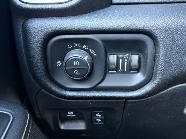 Used 2020 RAM 1500 Laramie image 33