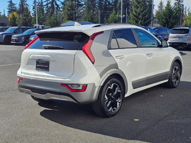 Certified 2023 Kia Niro Wave w/ Wave Preserve Package FWD image 6