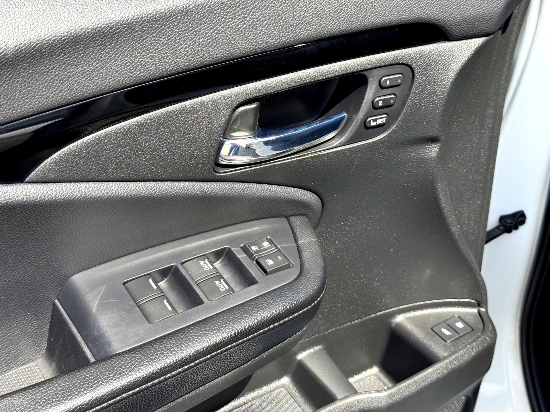 Used 2019 Honda Pilot Elite image 16