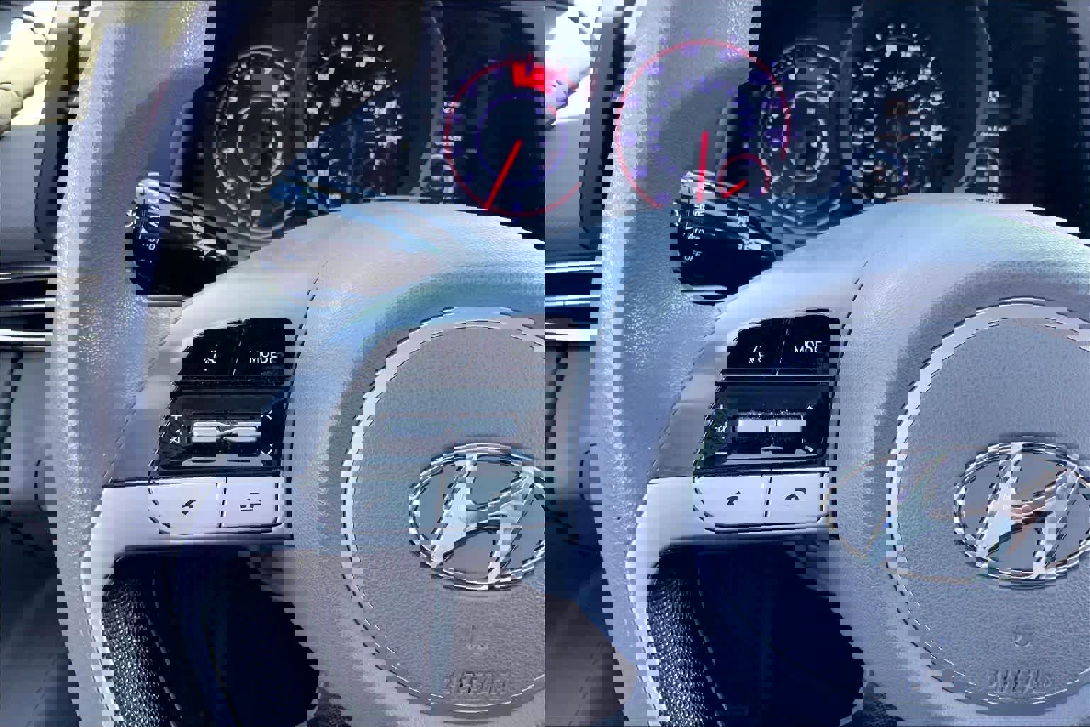 Used 2021 Hyundai Elantra SEL image 23