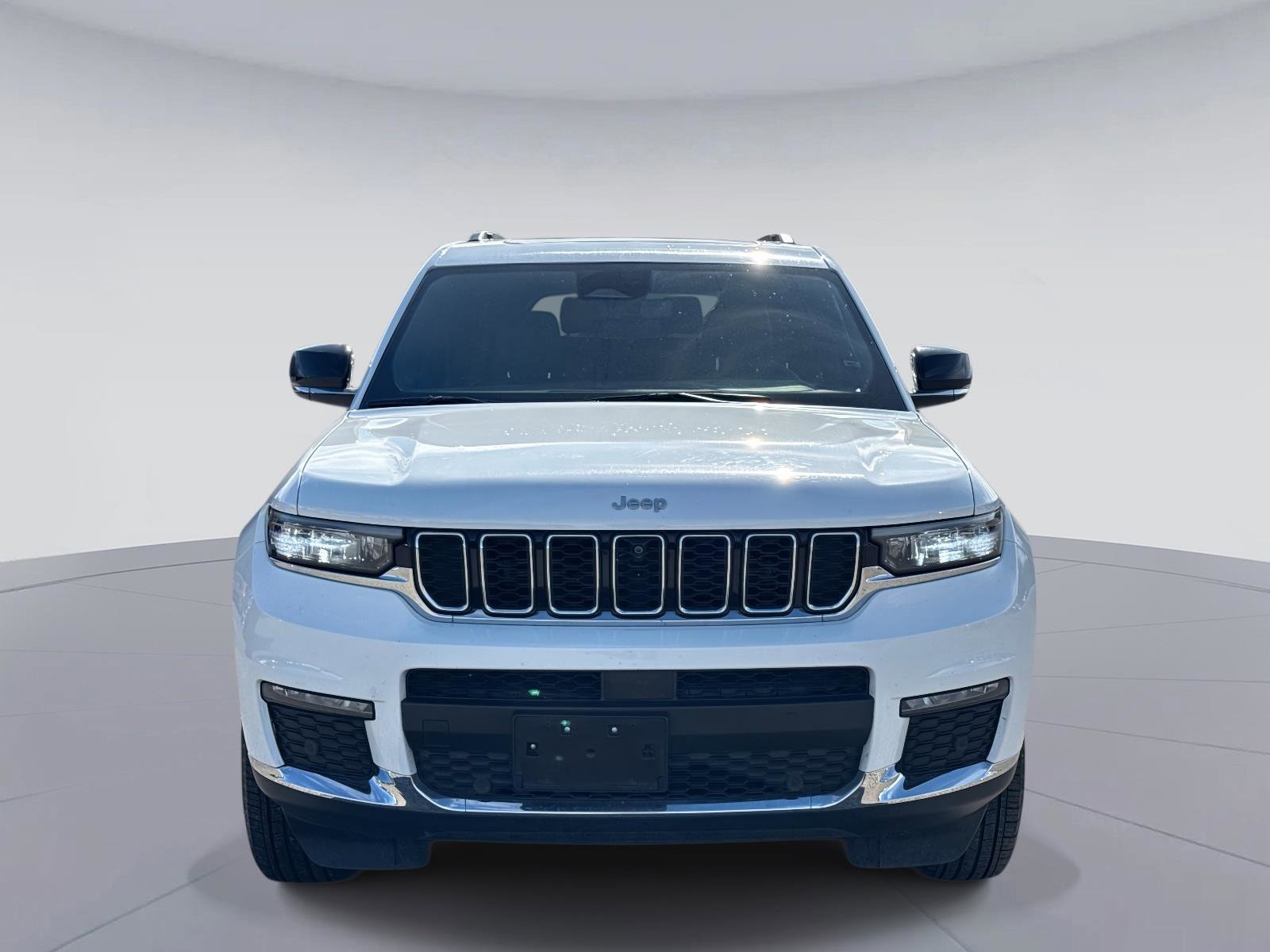 Used 2024 Jeep Grand Cherokee L Limited w/ Luxury Tech Group II image 9