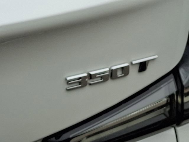 Used 2024 Cadillac XT4 Sport w/ Cold Weather Package image 40