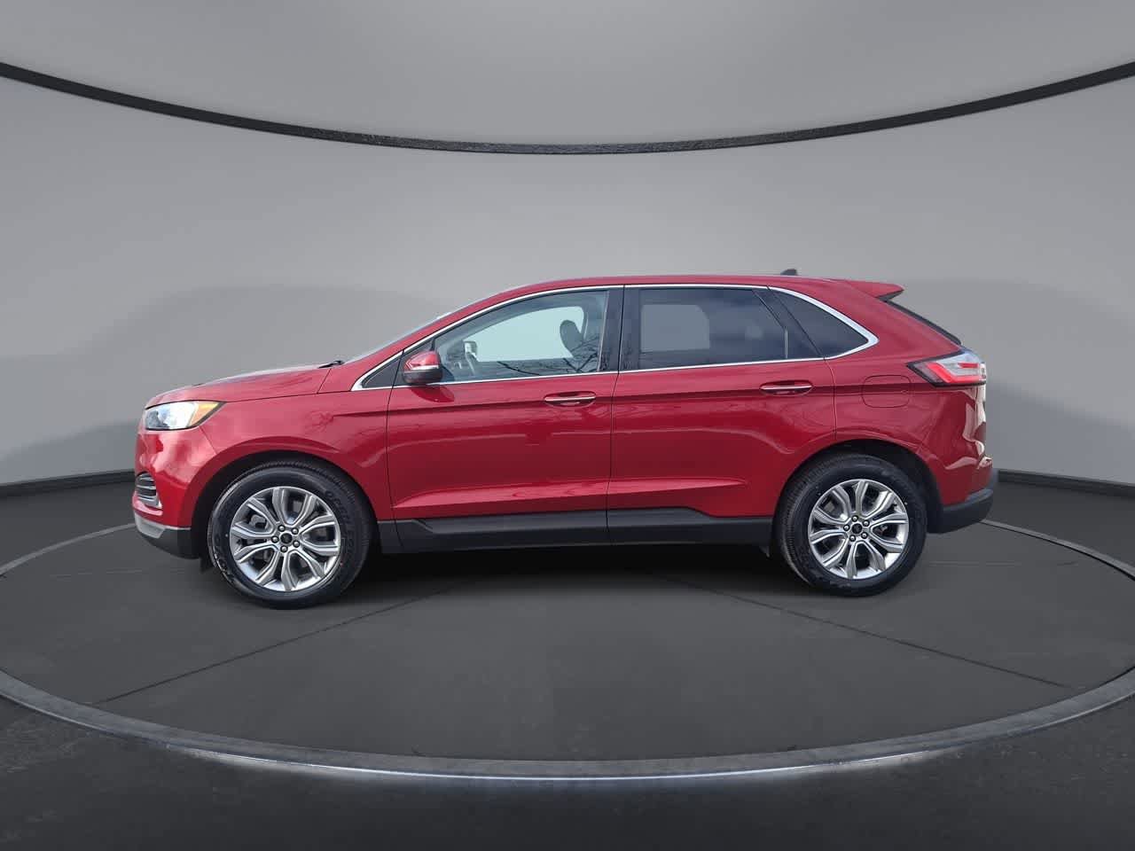 Certified 2024 Ford Edge Titanium image 5