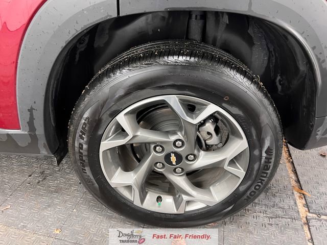 Used 2025 Chevrolet Trax LT image 23