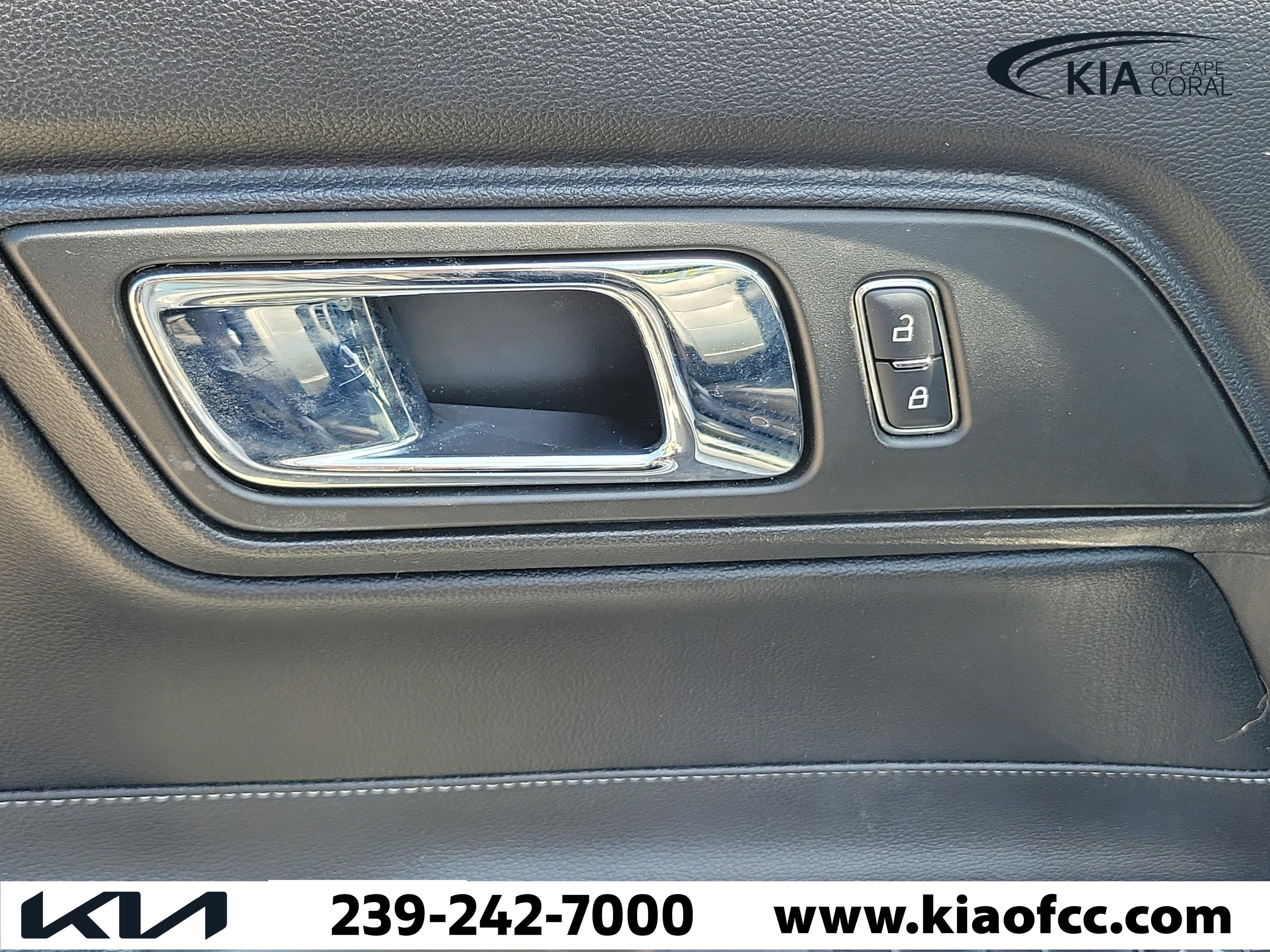 Used 2016 Ford Mustang Premium RWD image 14