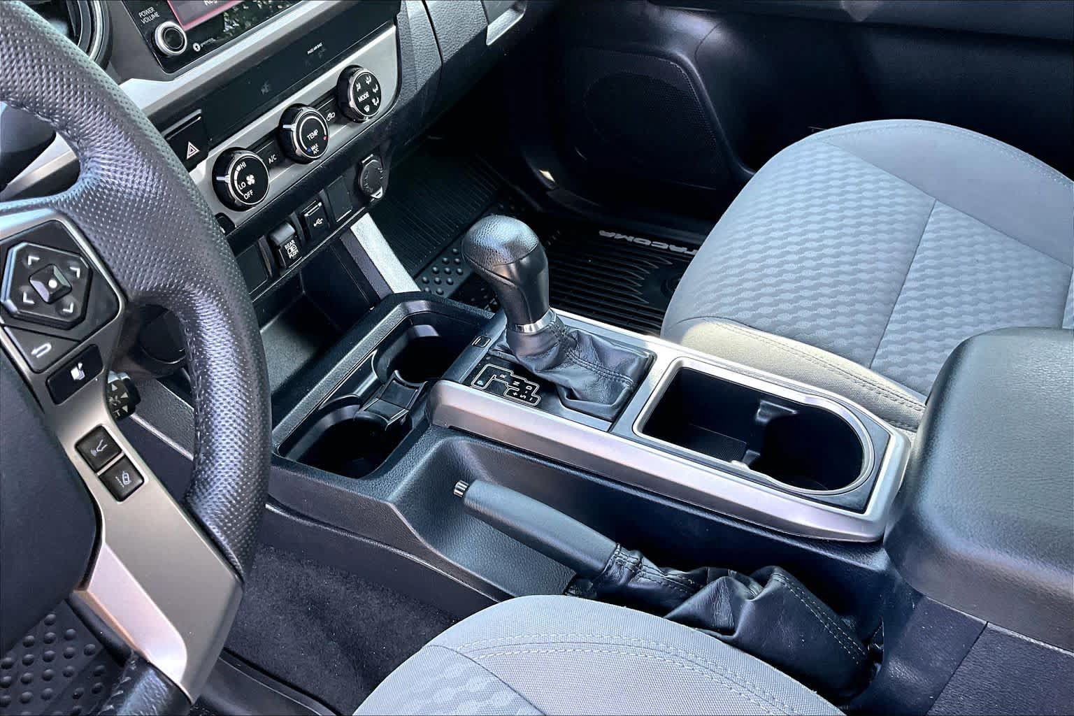 Certified 2020 Toyota Tacoma SR5 AWD/4WD image 15